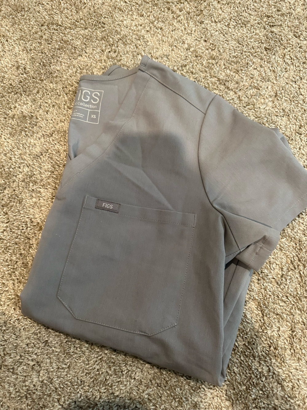 Figs Short Sleeve Scrub Top in Gray